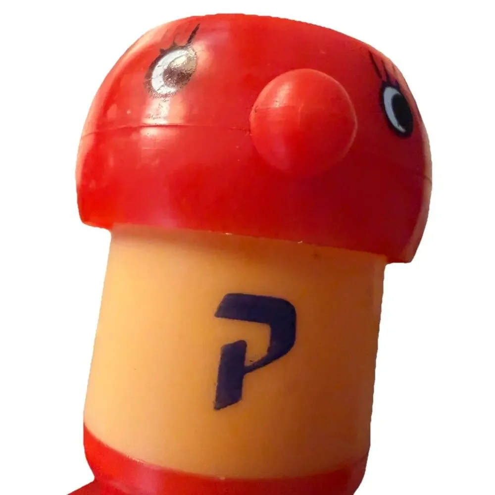 Vintage MCM Robot Salt & Pepper Shakers Plastic Made in Hong Kong 3676/33